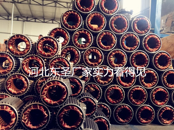 立式正反轉(zhuǎn)小型攪拌機(jī)電機(jī)生產(chǎn)組裝車(chē)間，電機(jī)電芯部分特寫(xiě)
